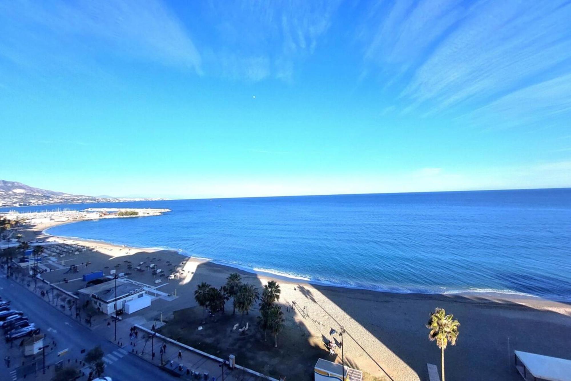 Paseo Del Rey - Fuengirola 2 Bedrooms Oceanfront Apartment Kültér fotó